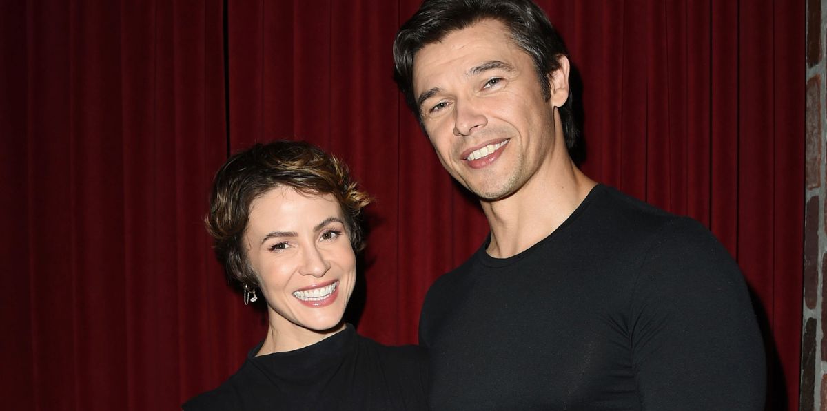 Linsey Godfrey (Sarah) and Paul Telfer (Xander) Play DAYS Newlywed Game