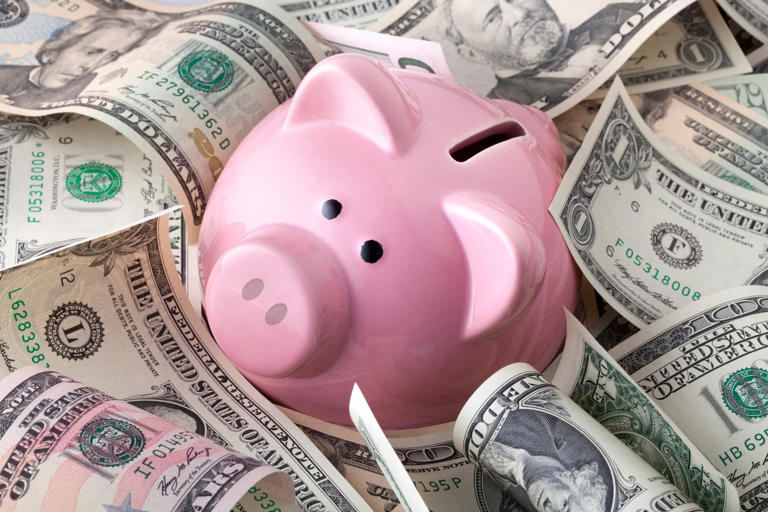 Este valor es el monto necesario para vivir únicamente de los rendimientos de una inversión o un portafolio sin agotar el capital inicial.