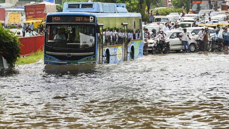 Waterlogging in Parts of Delhi After Rain, Police Issue Advisory Against Traffic Chaos