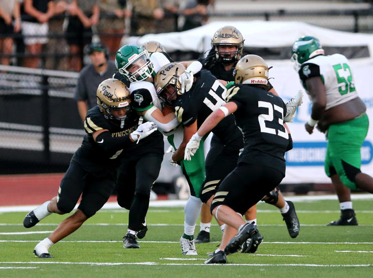 here-are-your-friday-night-high-school-football-scores
