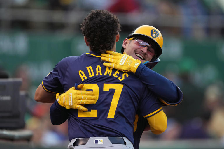 10 Consecutive Wins: Brewers' Pursuit Of Perfection! - e7qm0cr