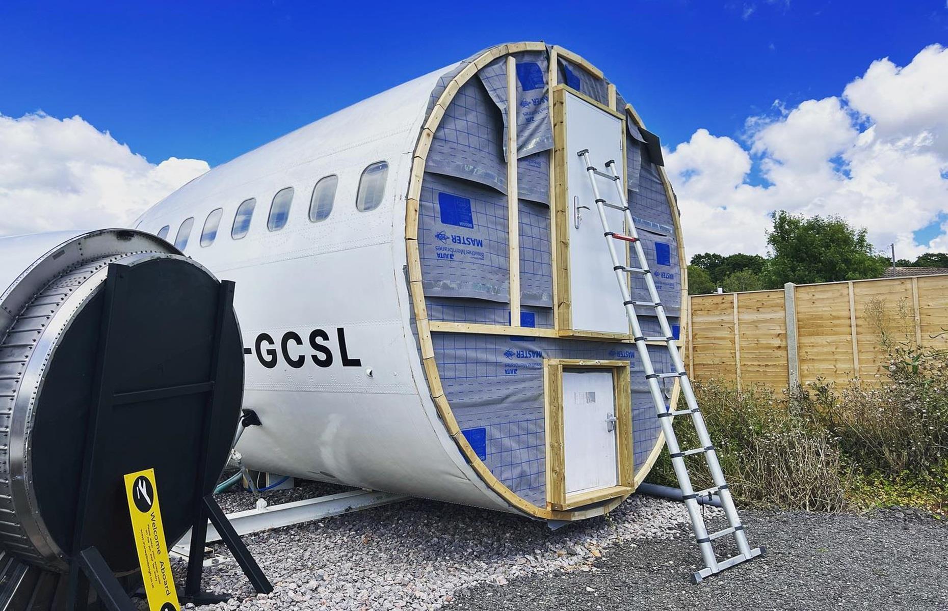 see-how-this-jet-plane-was-turned-into-a-luxury-home