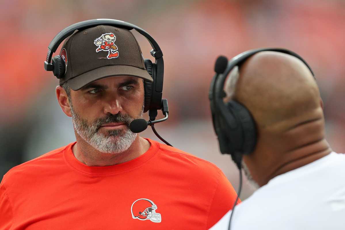 Calls Mount for NFL Coach to Be Fired After Controversial Late-Game