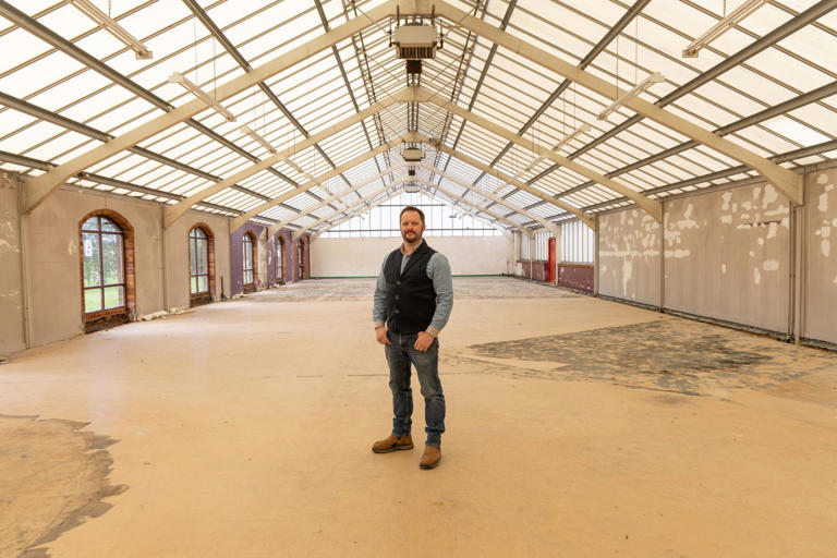 Plans for a £5m investment to regenerate an existing 5.6 acre site in Bangor into a visitor destination incorporating Northern Ireland’s first antiques centre have been announced. Justro Properties Ltd, which now owns the site following its acquisition of Jaf Developments earlier this year, is headed up by local entrepreneur and brainchild of Belfast’s On The Square Emporium, Justin Lowry (pictured on site)