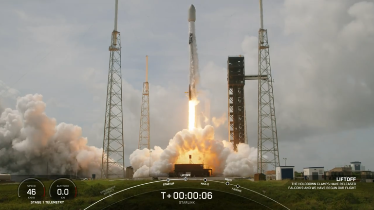 Used SpaceX rocket launches 7,001st Starlink satellites (and 20 others