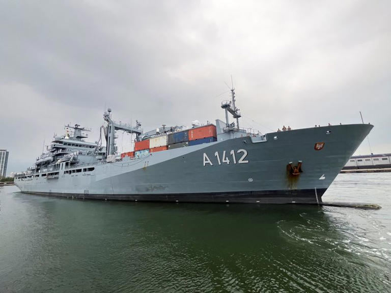 The German navy replenishment ship Frankfurt am Main enters port in Incheon, as part of a two-ship cruise through the Indo-Pacific, South Korea September 6, 2024. REUTERS/Josh Smith