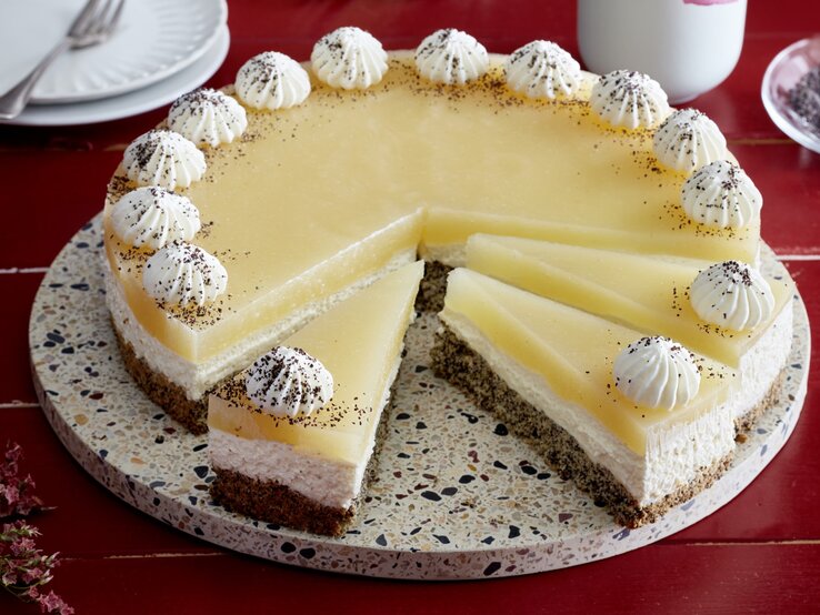Birnen-Mohn-Torte: Der fruchtig-nussige Klassiker