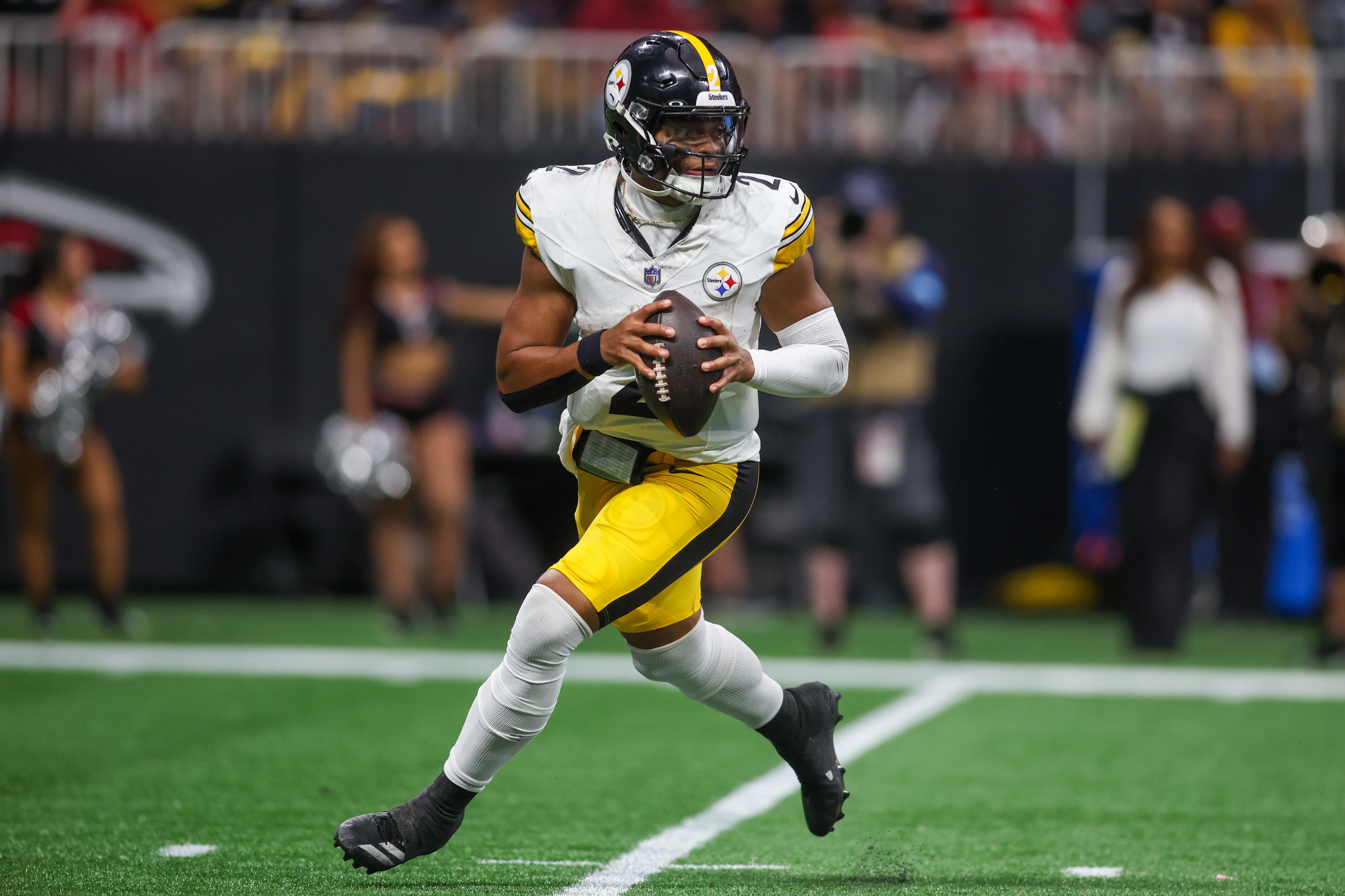 Russell Wilson Injury Updates: Latest On Steelers QB's Status Vs. Broncos