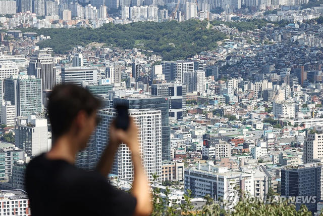 내년 이후에도 어렵다 불붙는 가계빚에 한은 피벗 안갯속