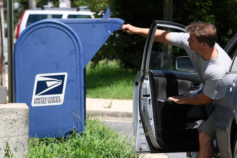 Wilbraham Police warn against using USPS drop boxes to send money