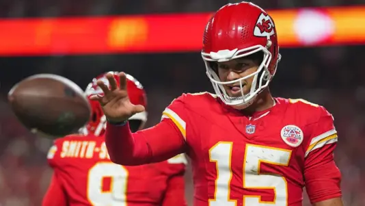 Patrick Mahomes 091524 