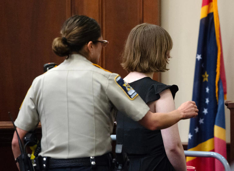 Carly Madison Gregg Sentenced To Life For Murdering Her Mother Seeks