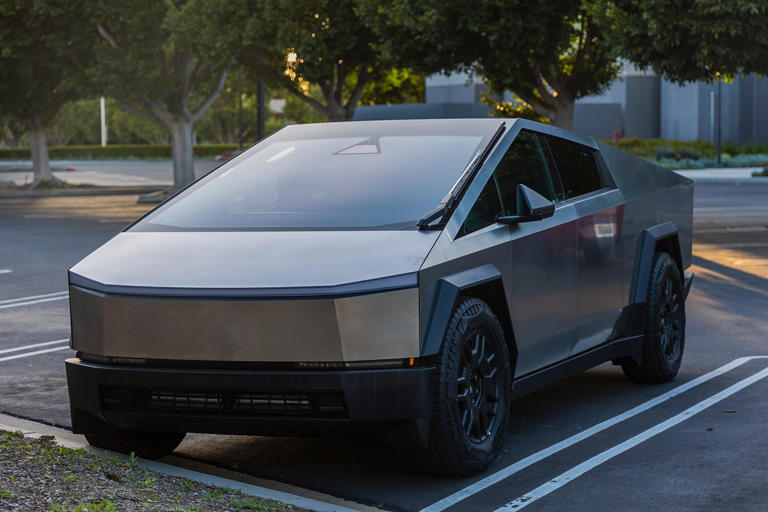 Tesla Cybertrucks Are Rusting Despite Being Stainless Steel Here's Why Gettyimages 2124191987 Ssedit