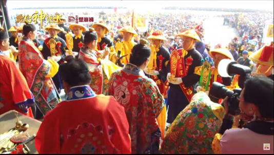 東港迎王平安祭典請水儀式、請王臺。（圖／寶島神很大）