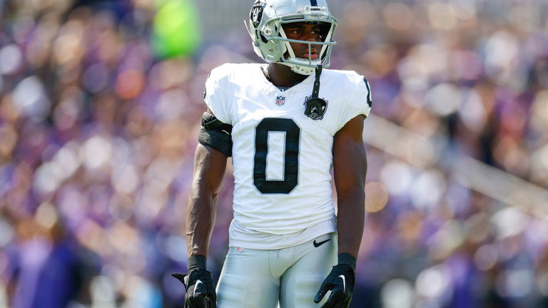 Raiders see growth in Jakorian Bennett, Jack Jones