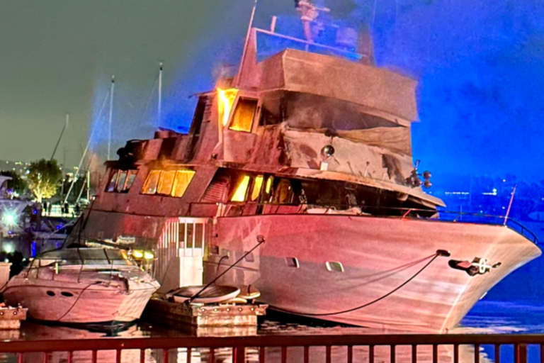 Luxury Yacht Sinks After Fireworks Explode, Massive Fire Breaks Out in Wild Video