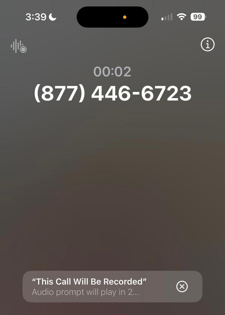 Call that number for a holiday surprise. Apple/CNET