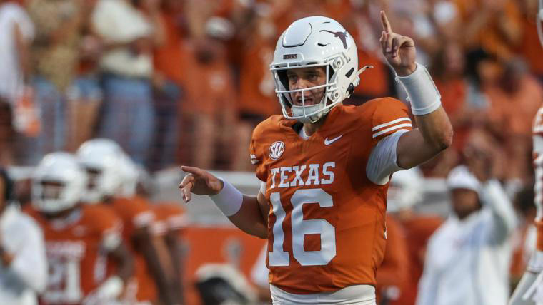 College Football'S Top 25: Will Texas Live Up To The Hype? - 4ofnbni