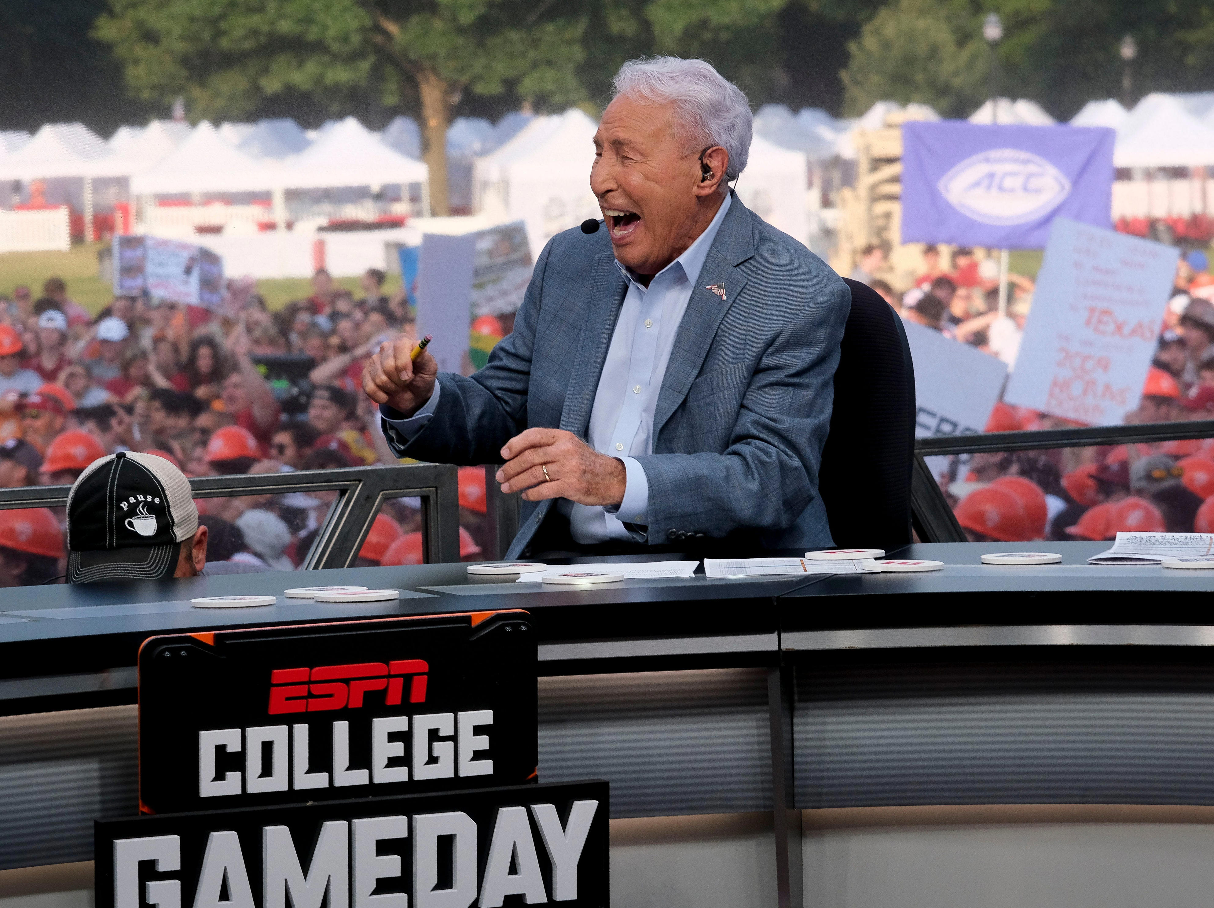 College GameDay: See Lee Corso's Headgear Pick For Alabama-Georgia