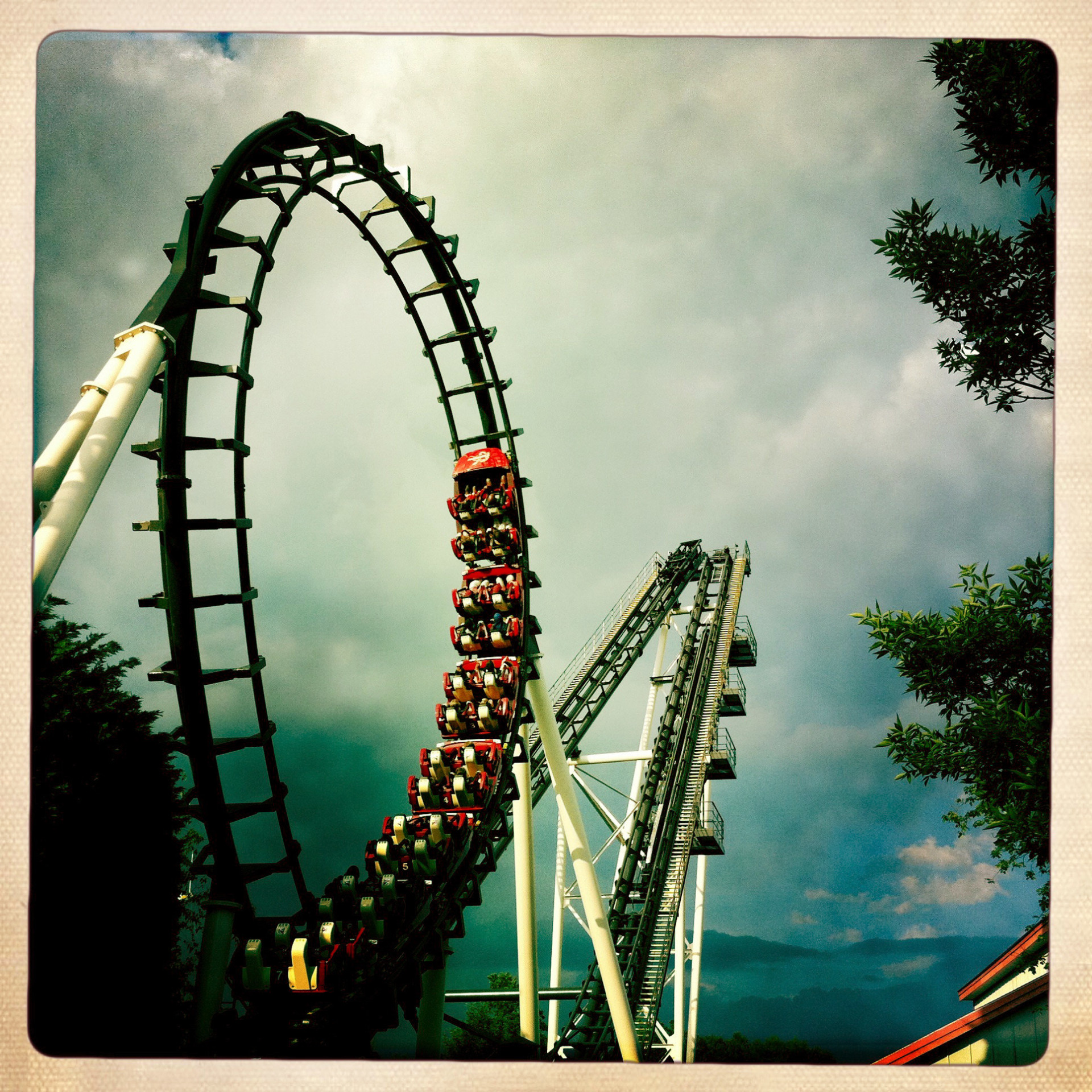 Why roller coaster loops aren’t circular