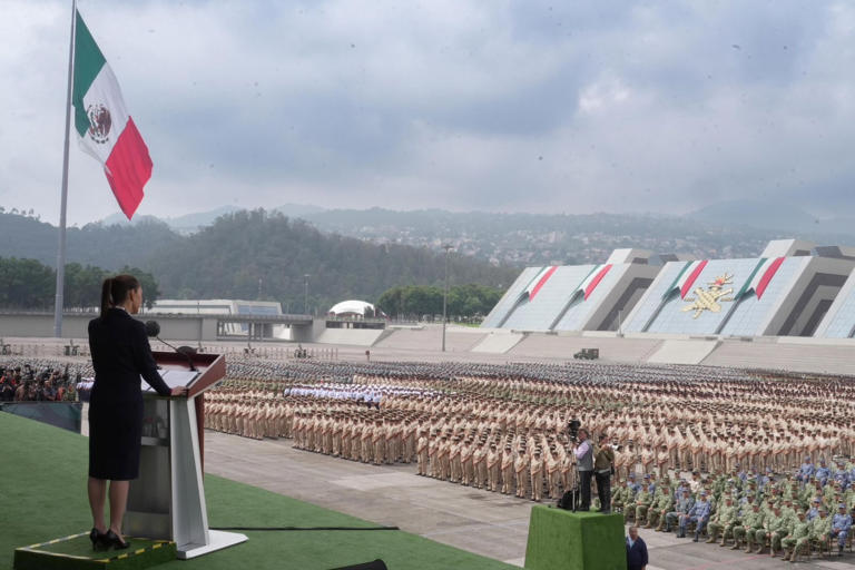 La increíble foto de Claudia Sheinbaum y sus primeras palabras como Comandanta Suprema