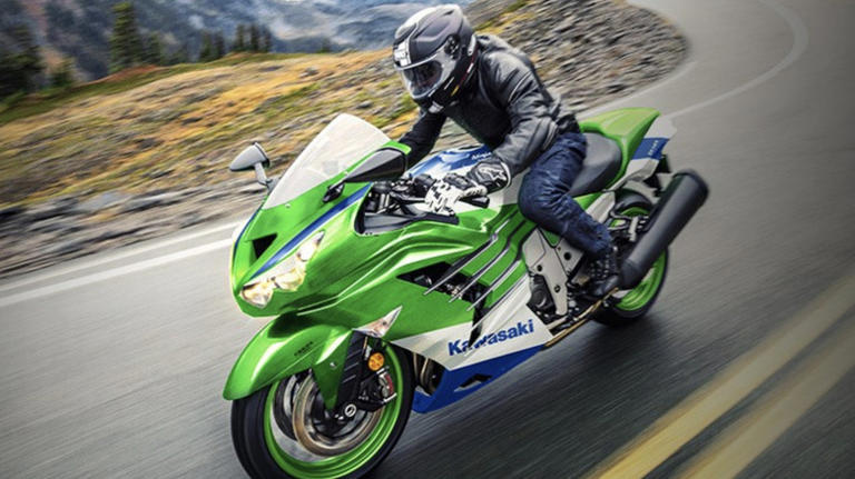 What's The Top Speed Of The Kawasaki Ninja ZX-14R? (With And What's The Top Speed Of The Kawasaki Ninja ZX-14R? (With And
