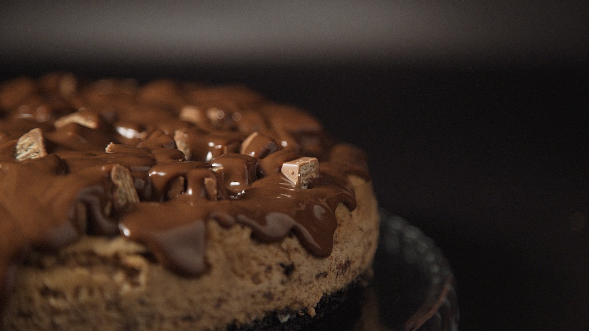 Kit Kat Cheesecake