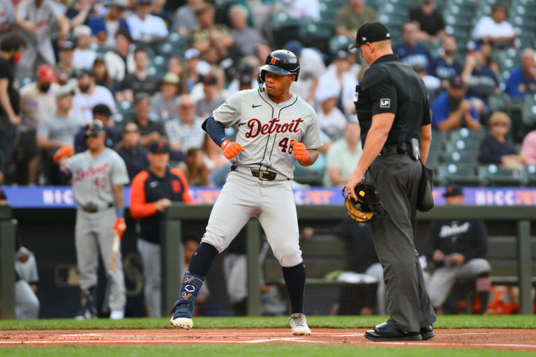 Kerry Carpenter slugs 2 HR for 4-3 win, giving Detroit Tigers AL wild ...