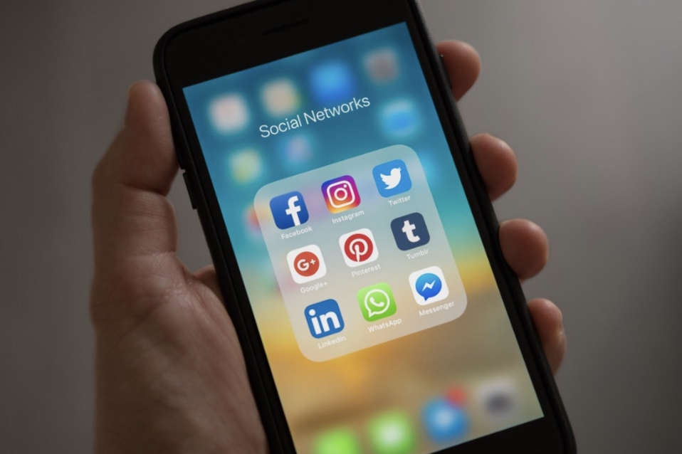 Wacana RUU Penanggulangan Disinformasi: Atur AI dan Akun Bot