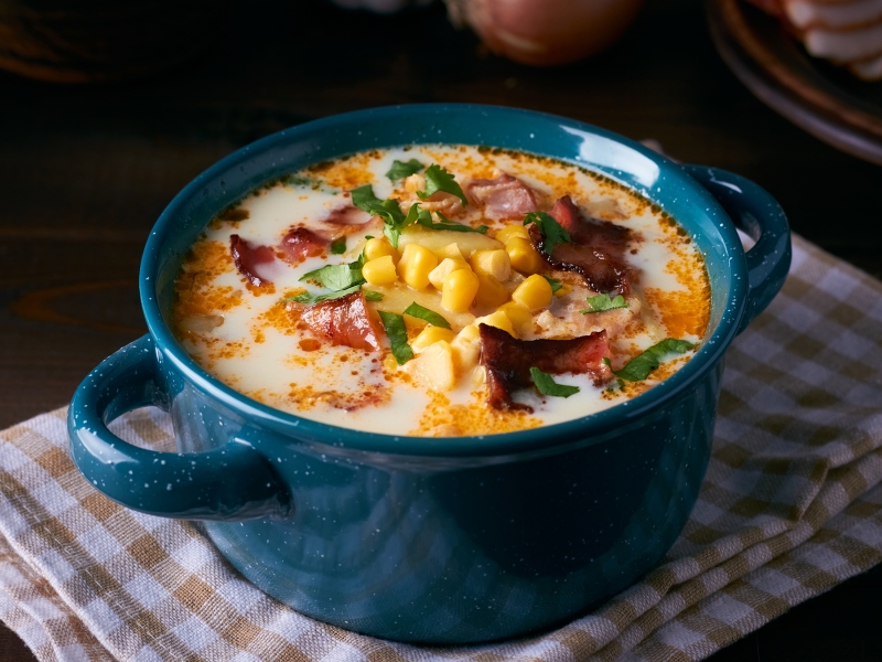 Das beste Suppenrezept für den Herbst: Gemüse-Käsesuppe mit Hack
