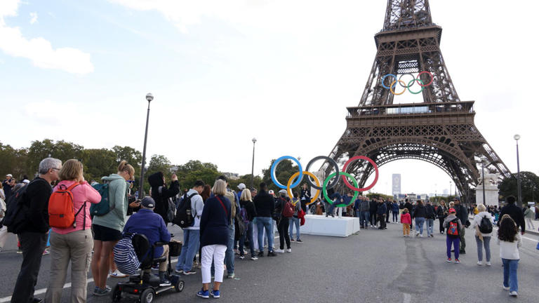 Les forces de l'ordre ont mené une grande opération de sécurité aux abords de la tour Eiffel et au Trocadéro (illustration). LP/Delphine Goldsztejn