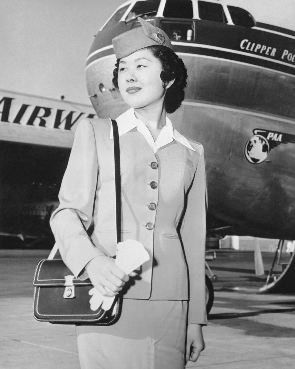 40 Historical Pictures Of Flight Attendants Throughout The Decades