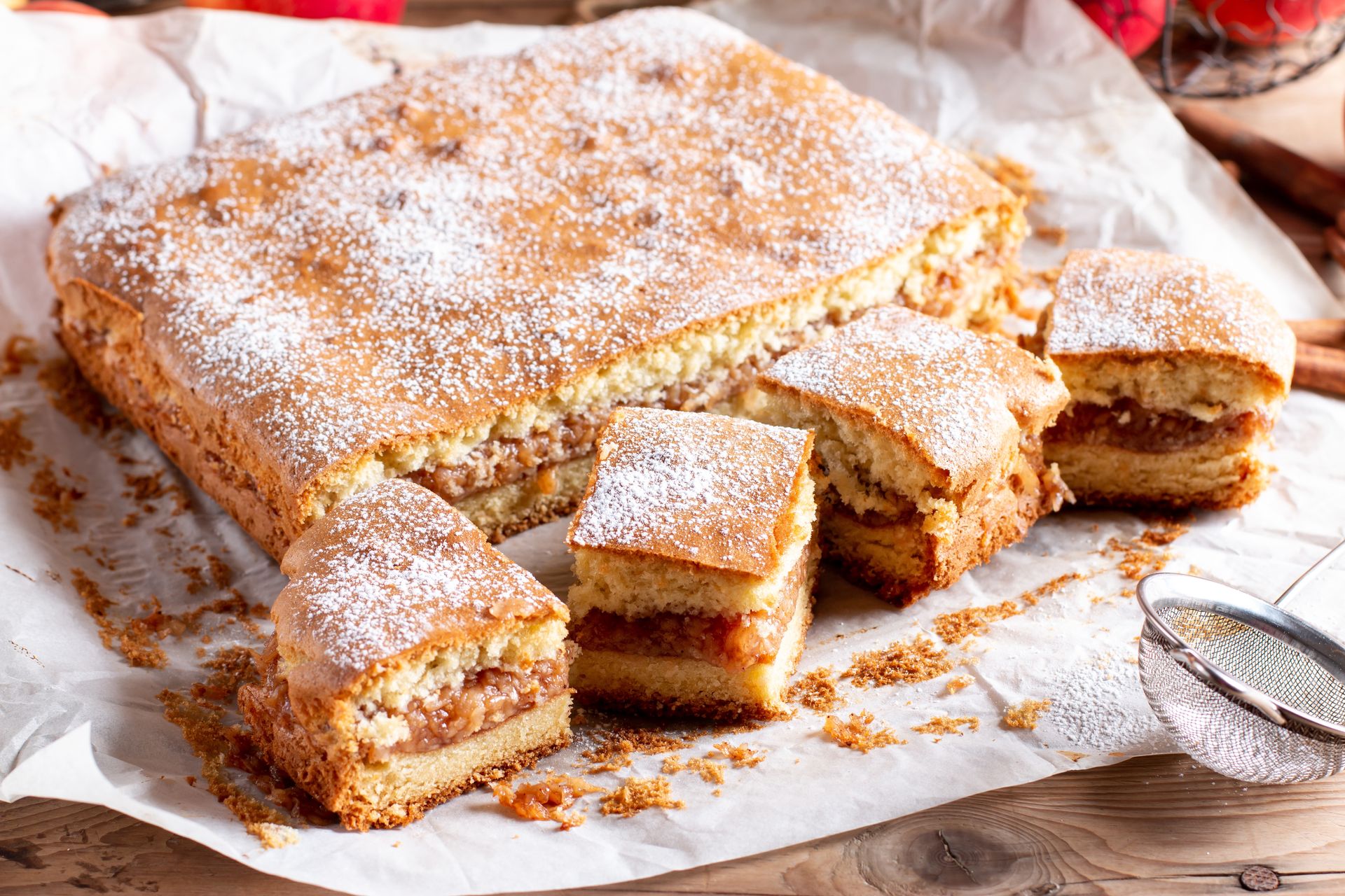 Apfelkuchen auf Biskuit: Das perfekte Rezept für den Herbstgenuss