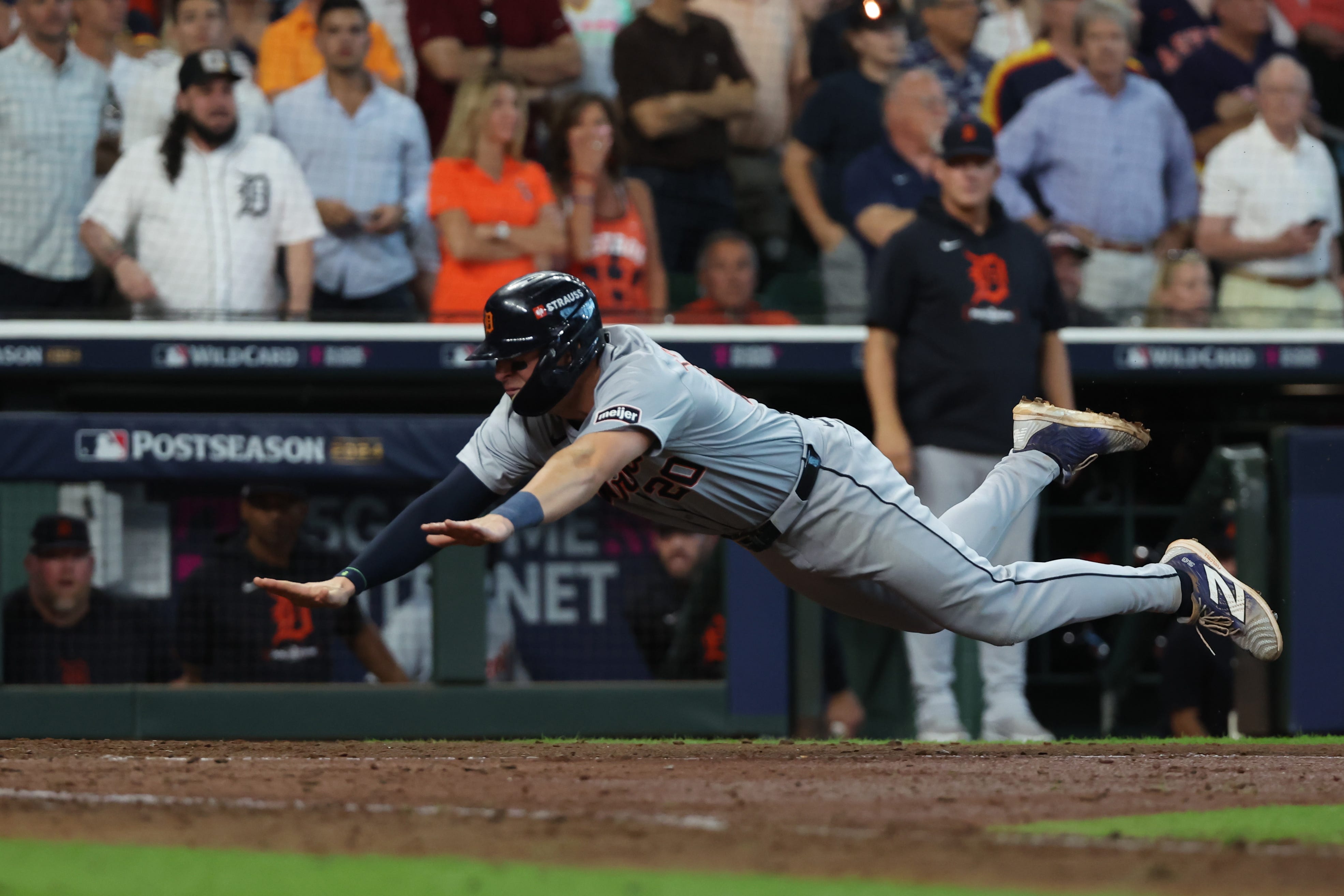 Tigers vs. Guardians channel, TV, livestream, announcers for Game 1 of ...