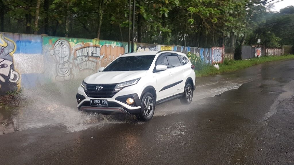 Warta Bandung Barat | Kelebihan Toyota All New Rush: Harga Bekas Lebih Terjangkau