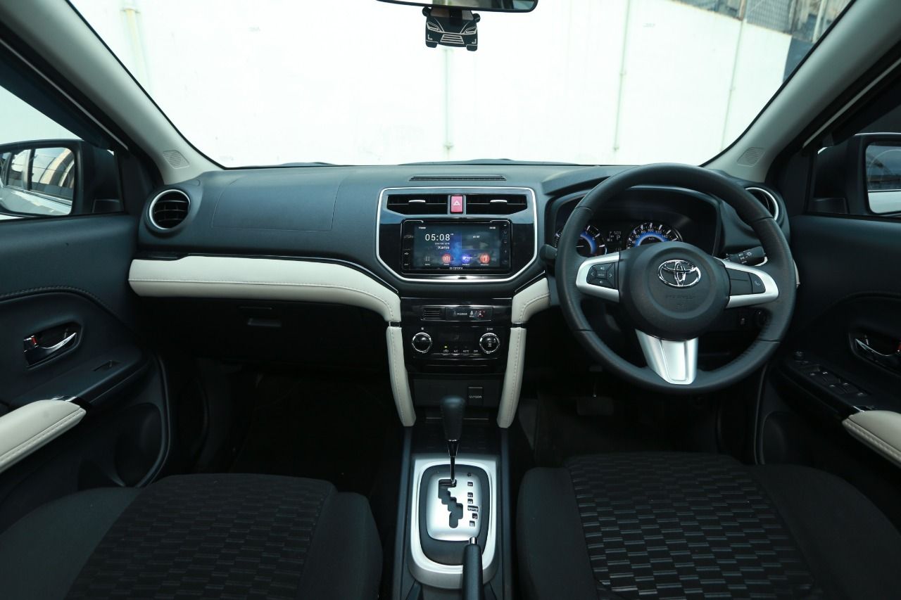 Warta Bandung Barat | Kelebihan Toyota All New Rush: Harga Bekas Lebih Terjangkau