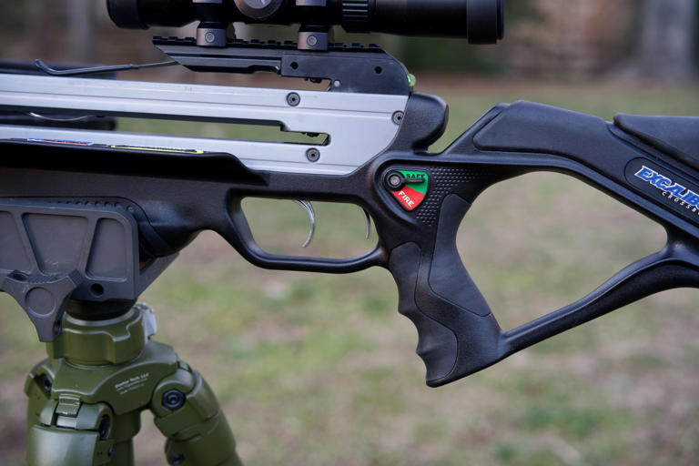 The Twinstrike’s front trigger can be difficult to reach. Scott Einsmann