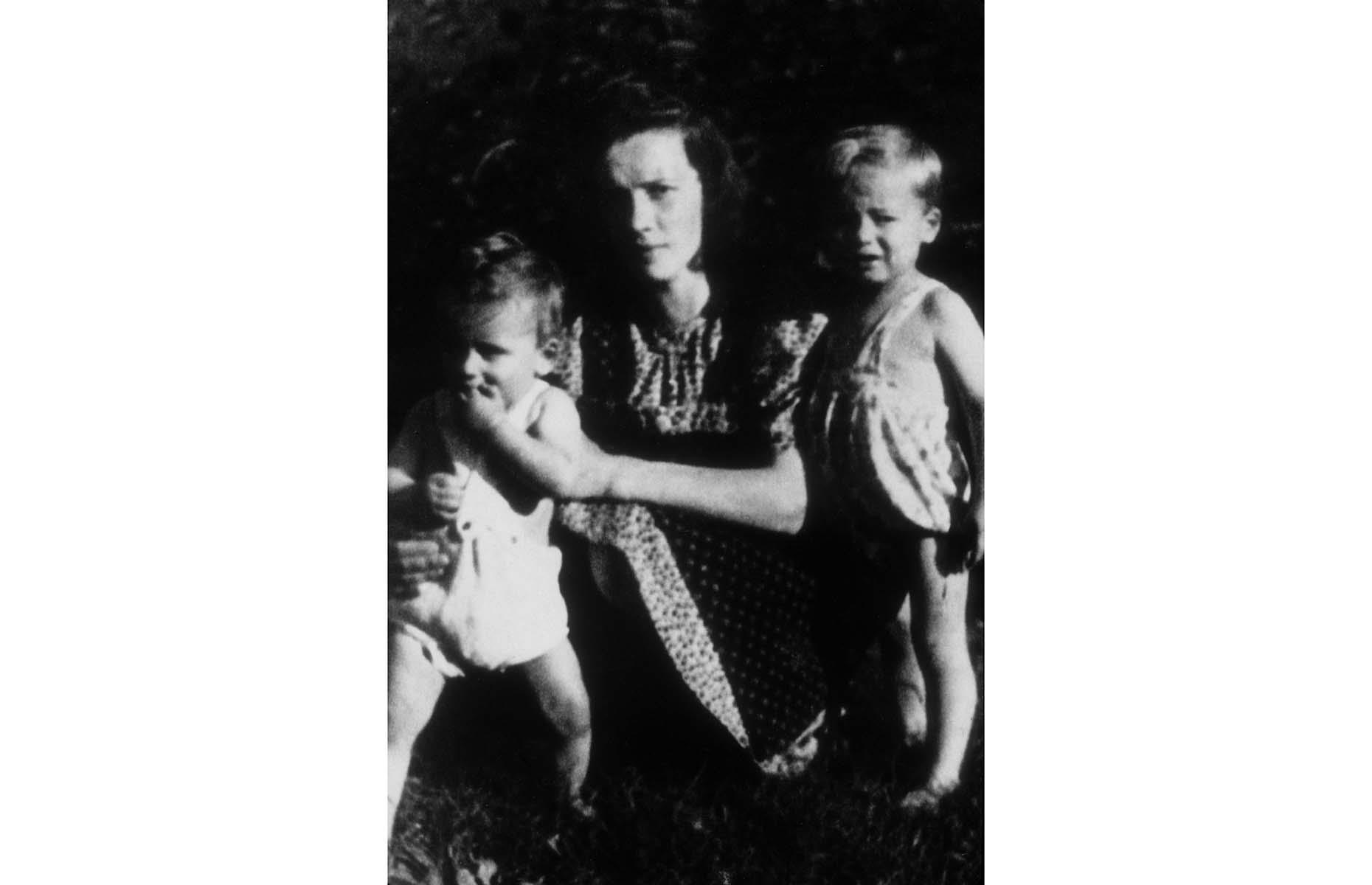 The Height of a Hollywood Icon: Unpacking Arnold Schwarzenegger's Impressive Stature