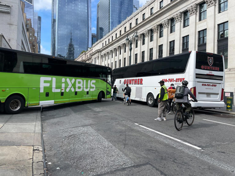 “Chaotic, Unsafe and Loud” — Locals Slam Poorly Maintained FlixBus(02)