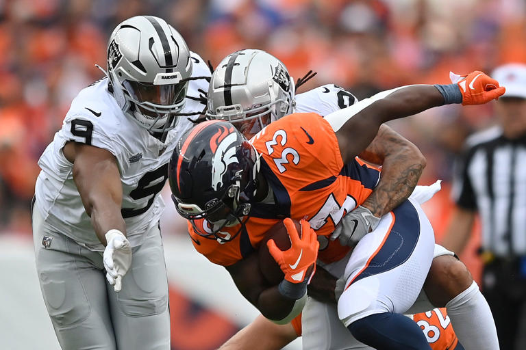 what-nfl-games-are-on-today-week-9-tv-channels-sunday-schedule