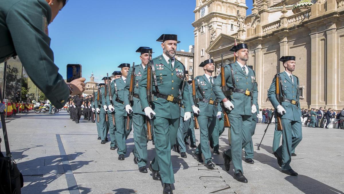 Polémica por el traslado de 2.500 guardias civiles para un acto ...