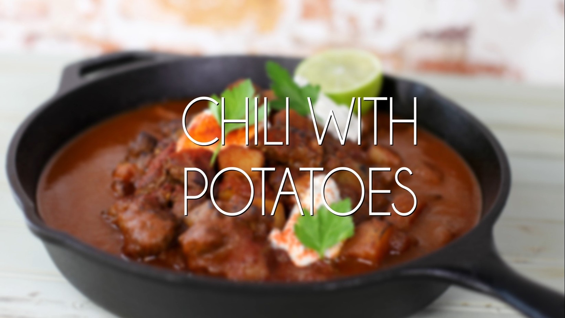 Authentisches mexikanisches Chili con Carne y Papas mit Guajillo-Sauce