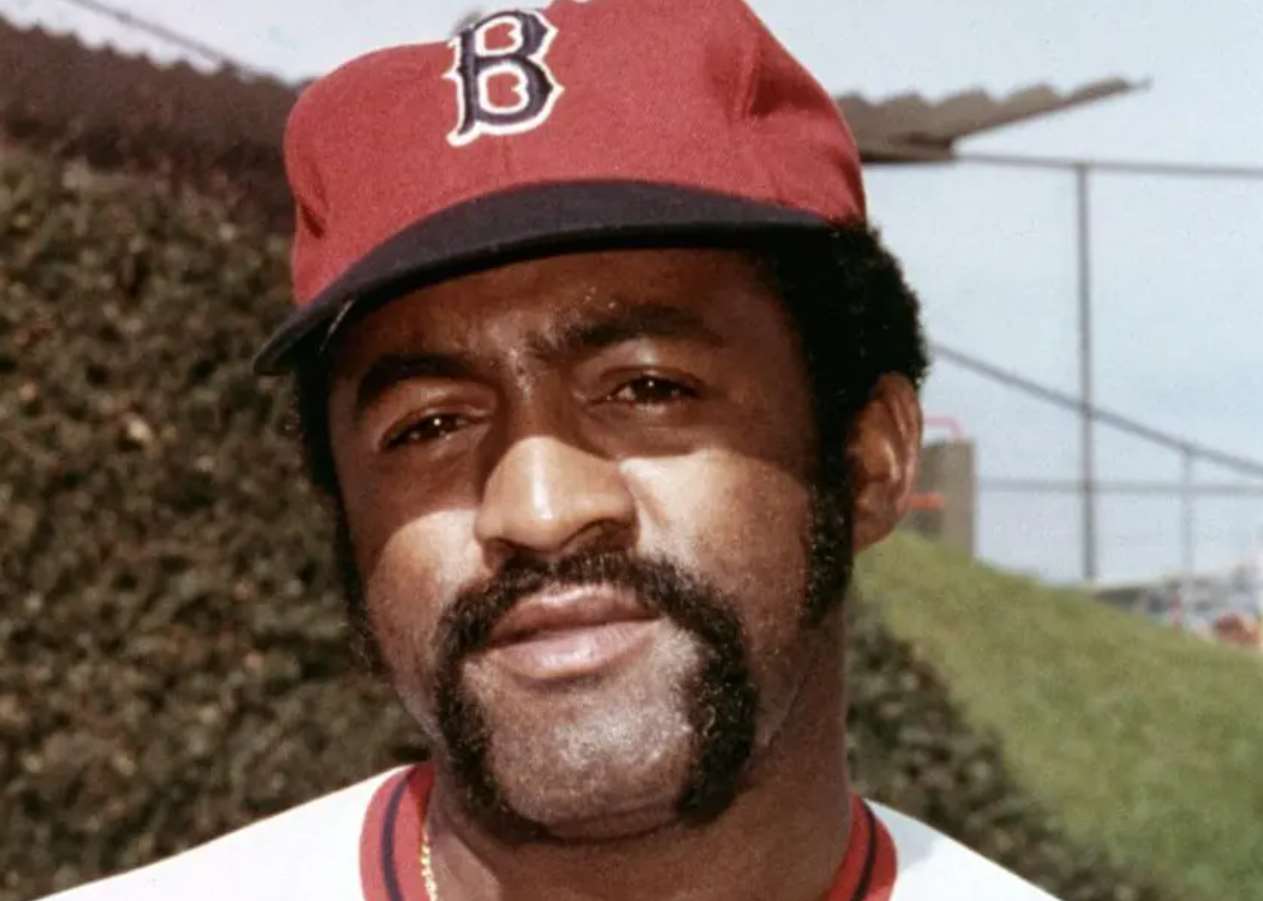 Luis Tiant - October 8