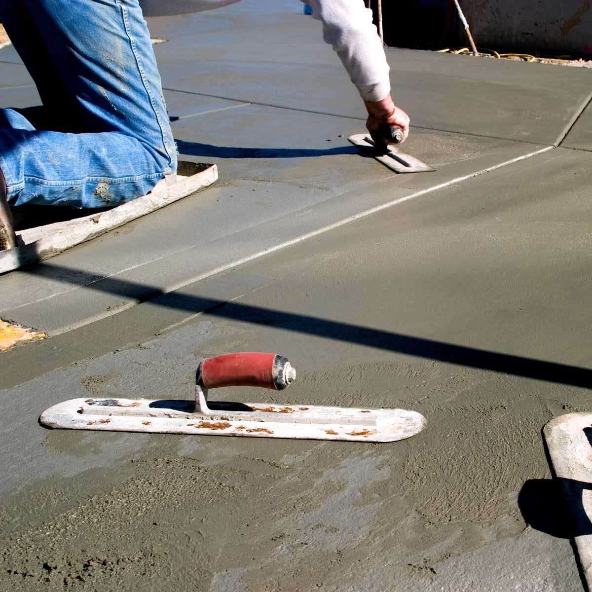 Finishing concrete