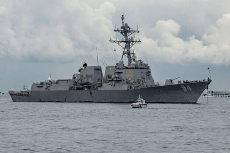 Houthi insurgents announced their "largest naval operation" aimed at halting the progress of US Navy guided-missile destroyers headed