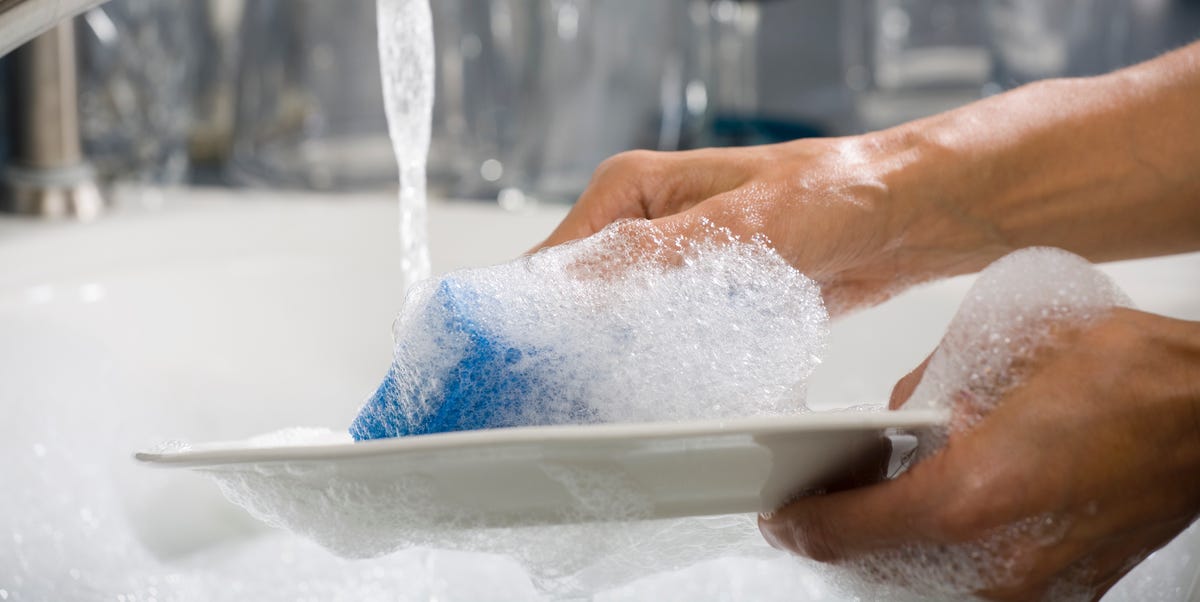Is It Safe To Wash Dishes The 'British Way'?