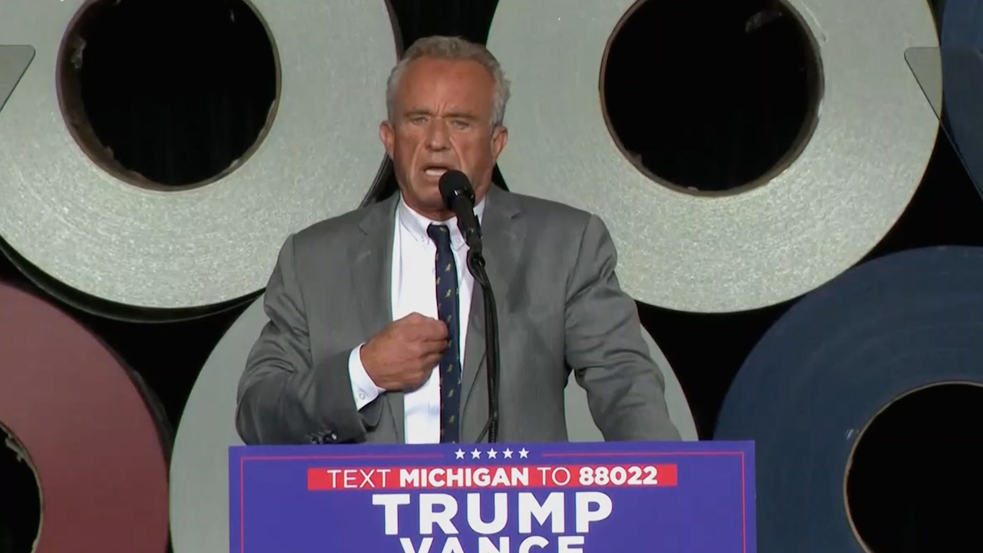 RFK Jr. se recuperó meses antes de que su hermano David muriera en un hotel de Palm Beach.