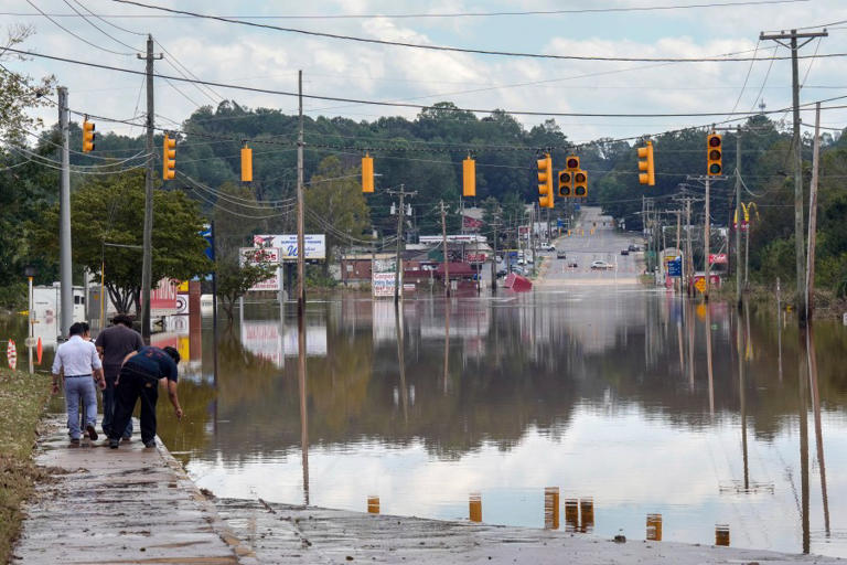 Helene death toll rises while supplies are rushed to North Carolina ...