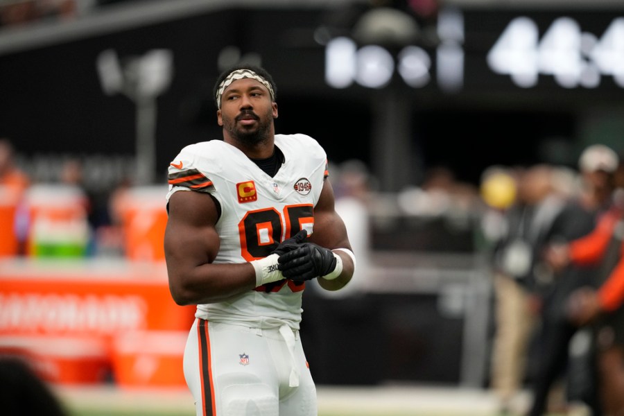 Browns fall to Raiders in Vegas, now 13