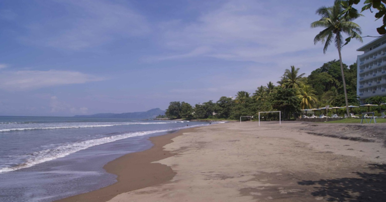 Pantai Samudra Baru, Karawang